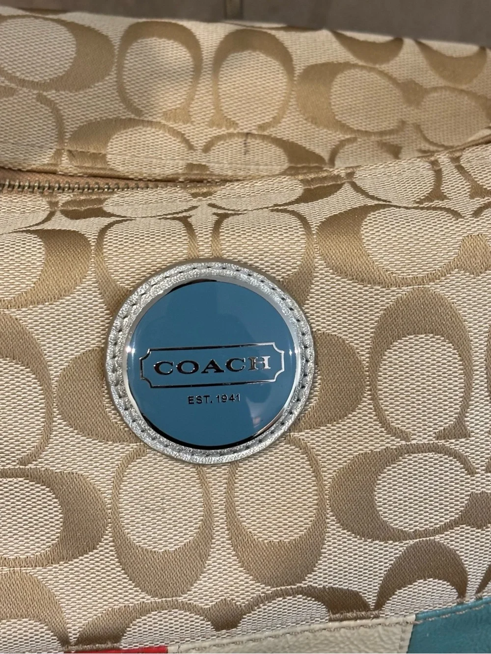 Coach Vintage Signature Stripe Multi-Stripe Demi Crossbody / Shoulder Bag. EUC.